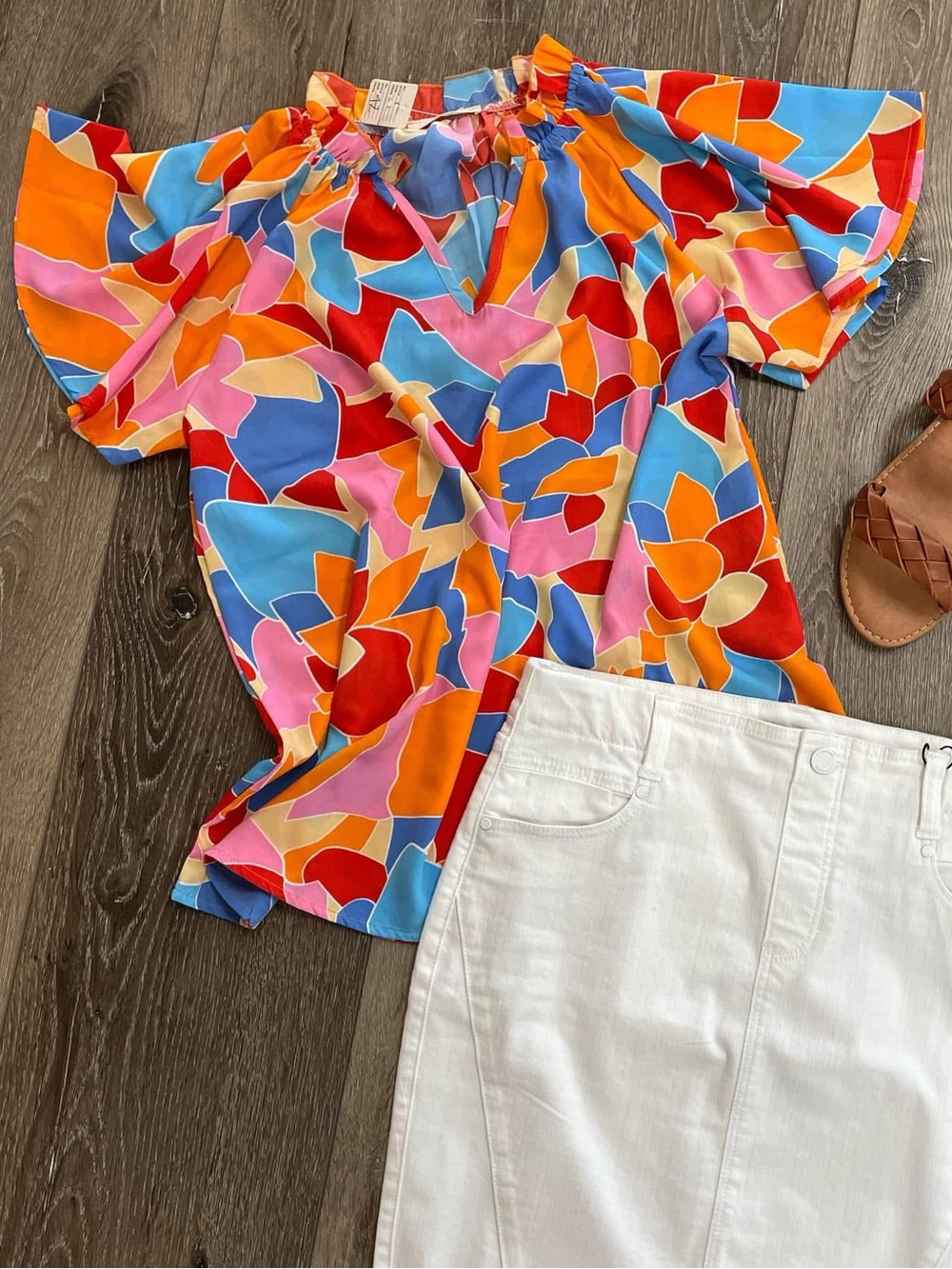 entro Multicolor Abstract V-Neck Blouse ruffle trim